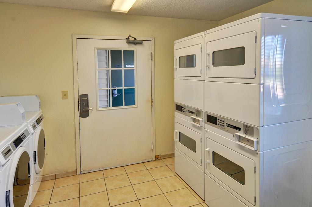 Intown Suites Extended Stay Houston Tx - Hobby Airport Dış mekan fotoğraf